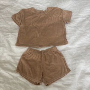 Quincy Mae Rylee and Cru Cozy Two-Piece Terry Short Set in Light Brown